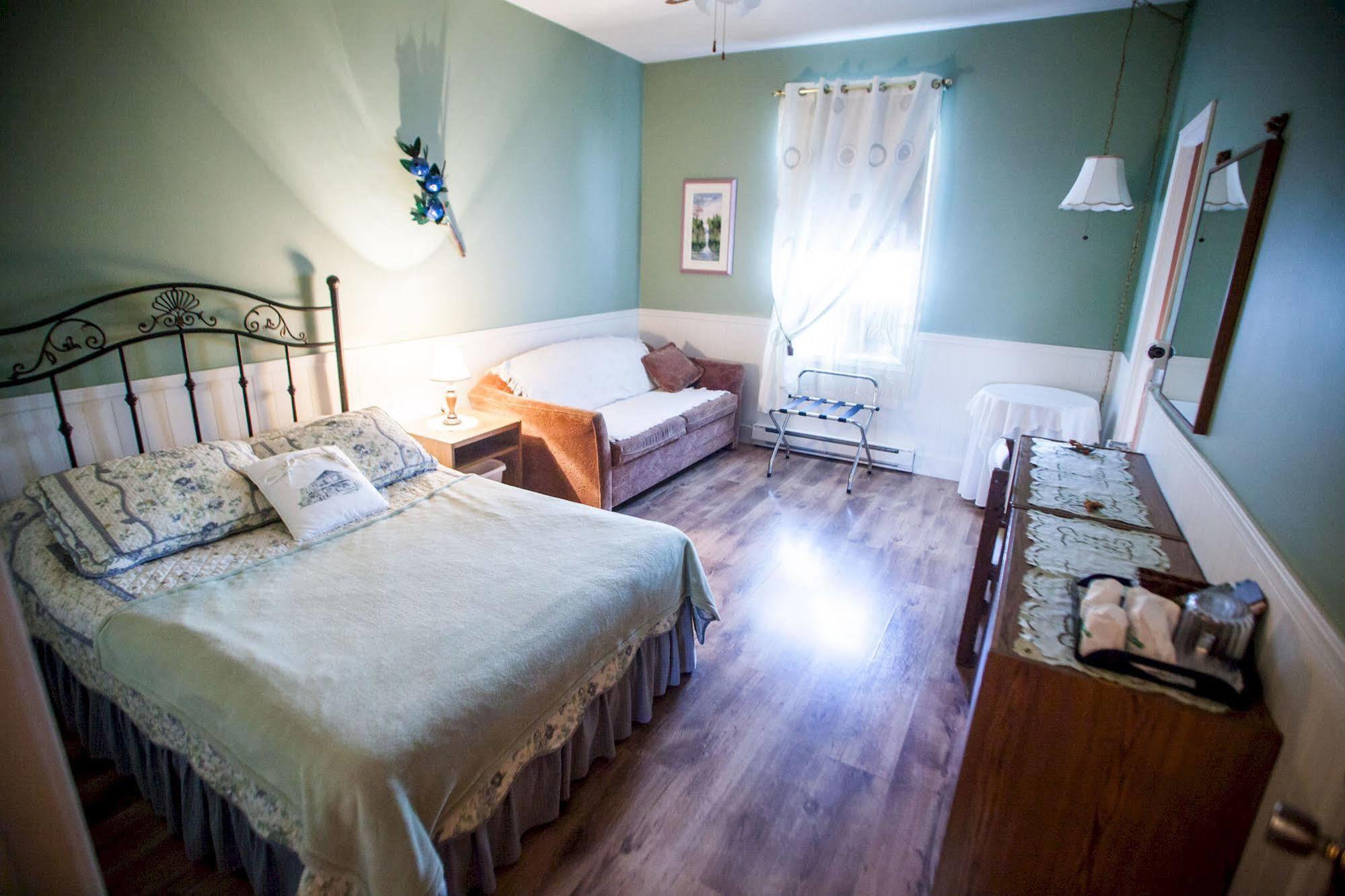 Auberge Presbytere Mont Lac-Vert Hébertville Dış mekan fotoğraf